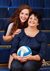 EAU Claire的乳腺癌幸存者Lori Timm-Pierog将在10月4日星期五发言,在UW-Eau Claire的Zorn Arena排球比赛。Lori的女儿Mackenzee,一位前Eau Claire North高中排球缘故,为Blugolds发挥,他将采用UW-Plattiville。爱尔兰德国预测土耳其瑞典比分梅奥诊所卫生系统赞助年度乳腺癌意识匹配。