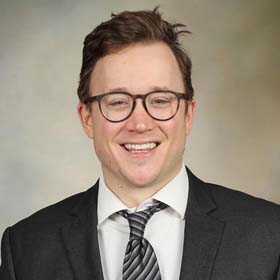 Erik Wing博士